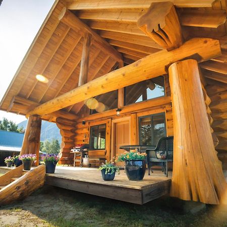 Bella Coola Grizzly Tours And Resort Hagensborg 외부 사진