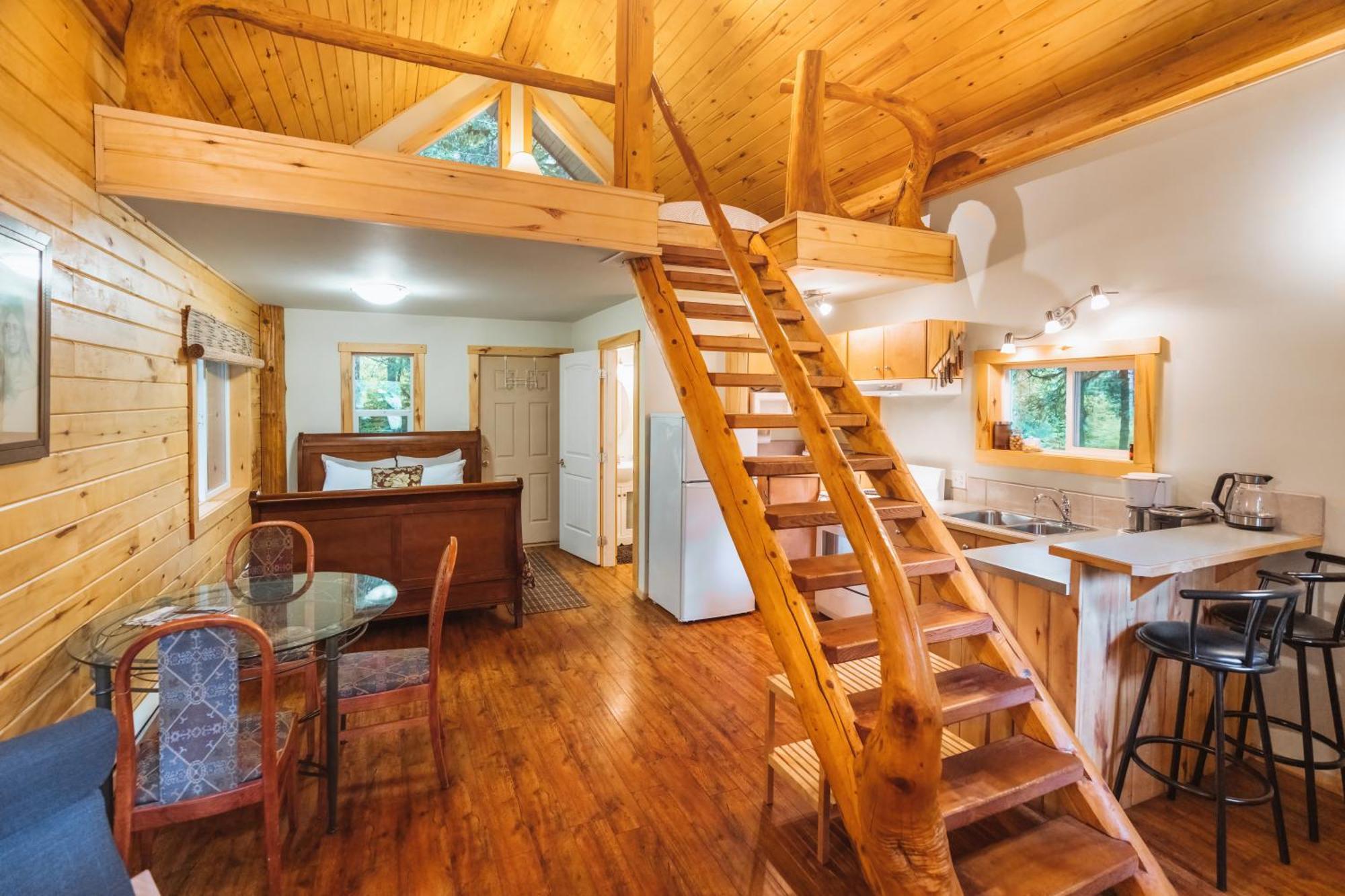 Bella Coola Grizzly Tours And Resort Hagensborg 외부 사진