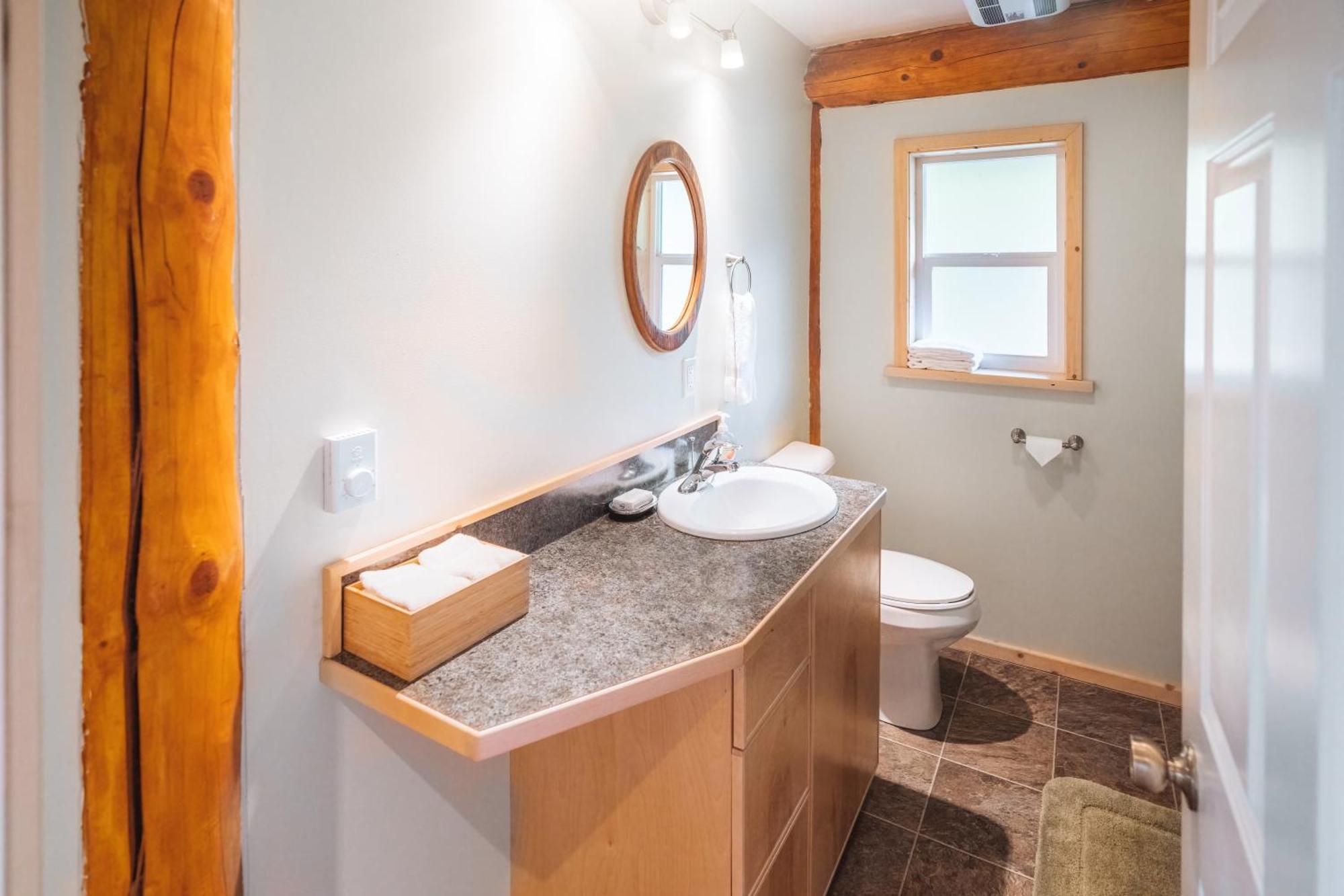 Bella Coola Grizzly Tours And Resort Hagensborg 외부 사진