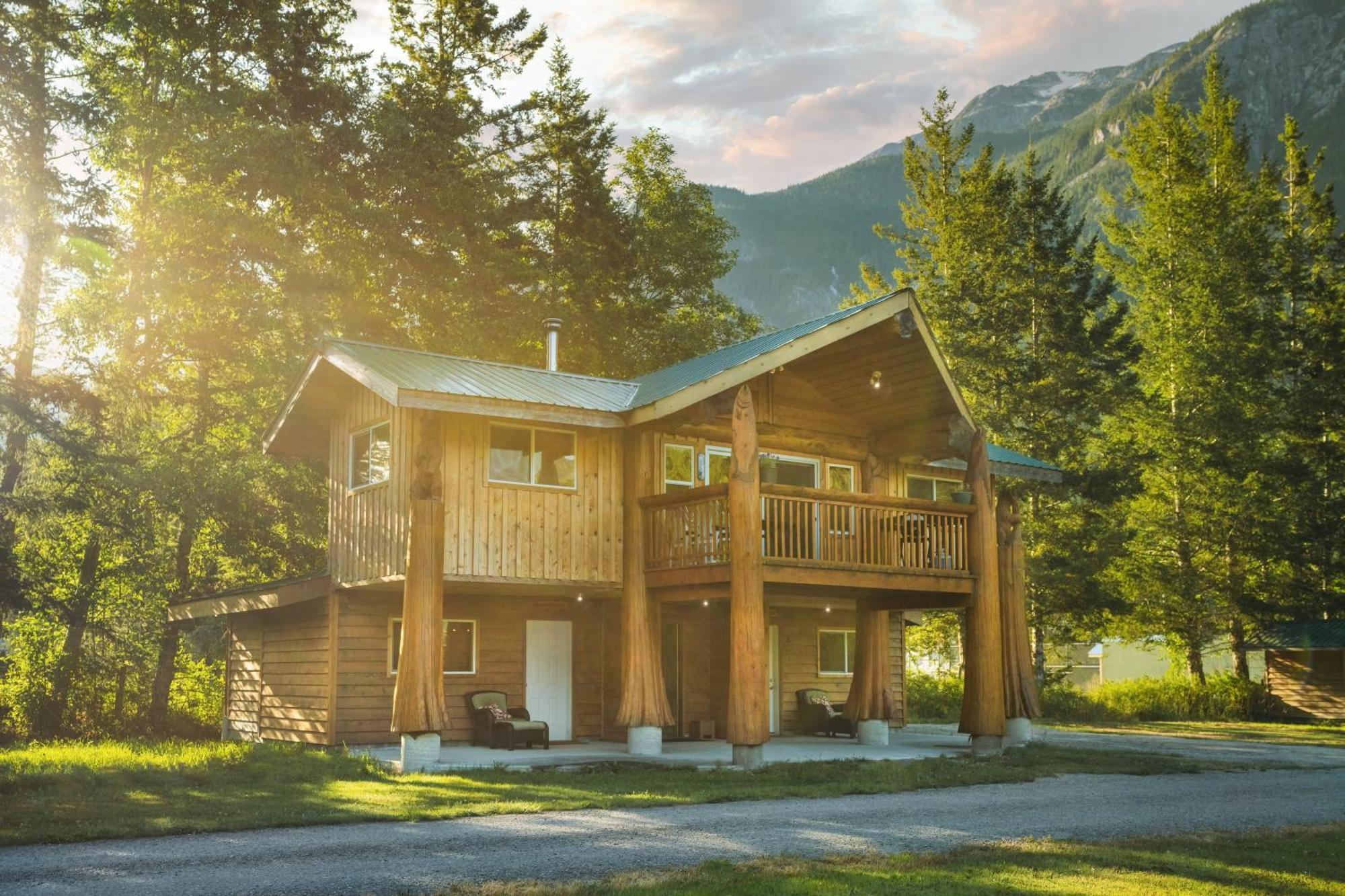 Bella Coola Grizzly Tours And Resort Hagensborg 외부 사진