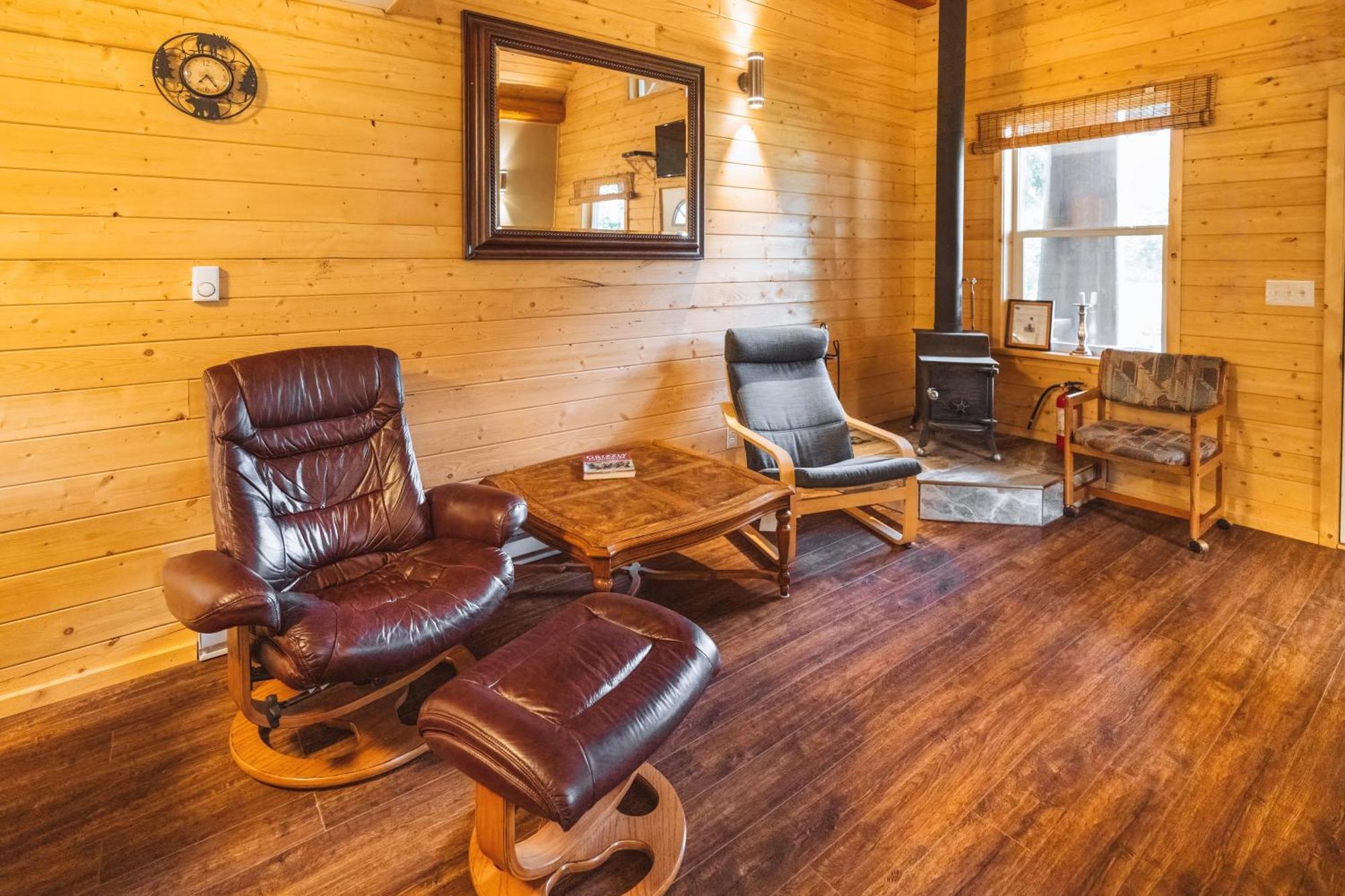 Bella Coola Grizzly Tours And Resort Hagensborg 외부 사진