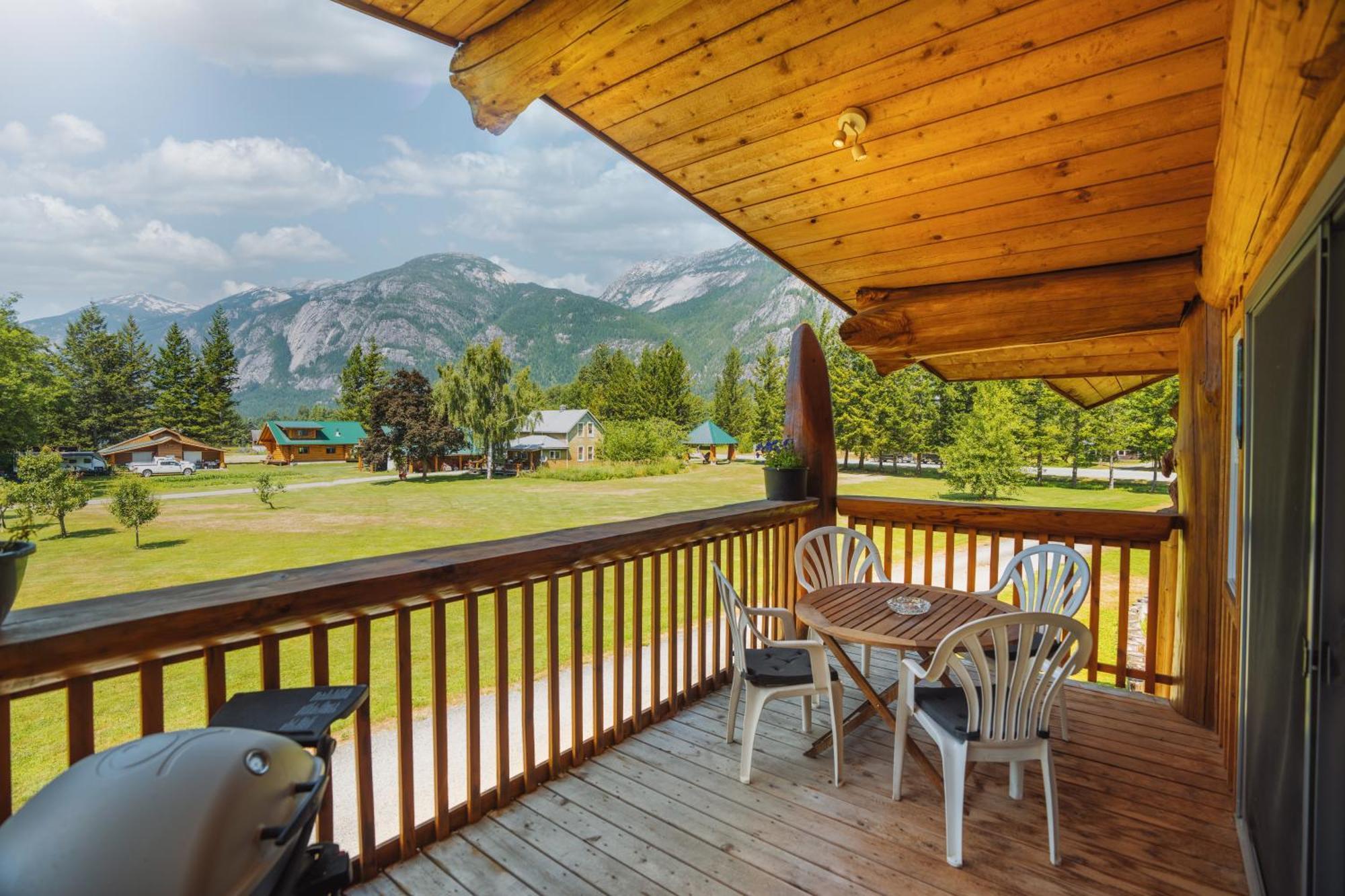 Bella Coola Grizzly Tours And Resort Hagensborg 외부 사진